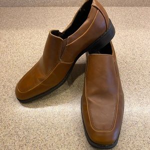 Men’s Apt 9 Shane Loafer, Size 9, Cognac